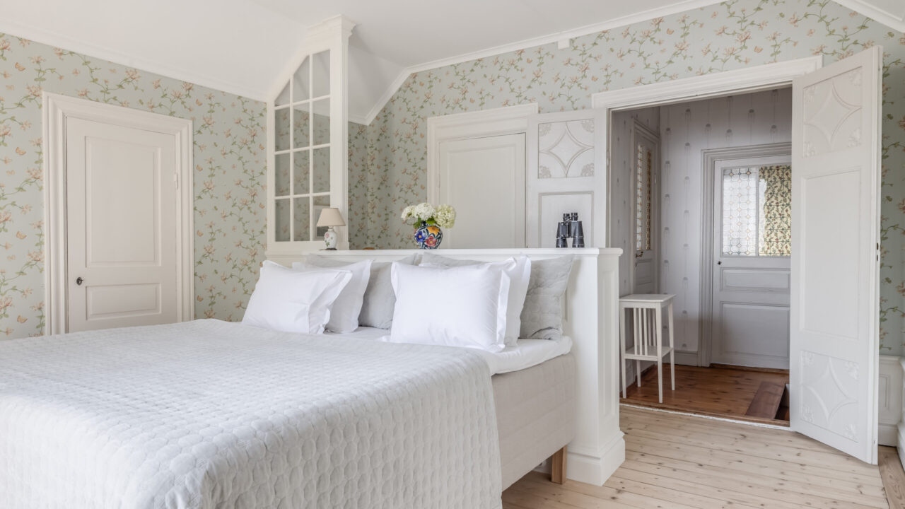 Fresh luxury linen, towels, and bathrobes will be provided handpicked from local suppliers.