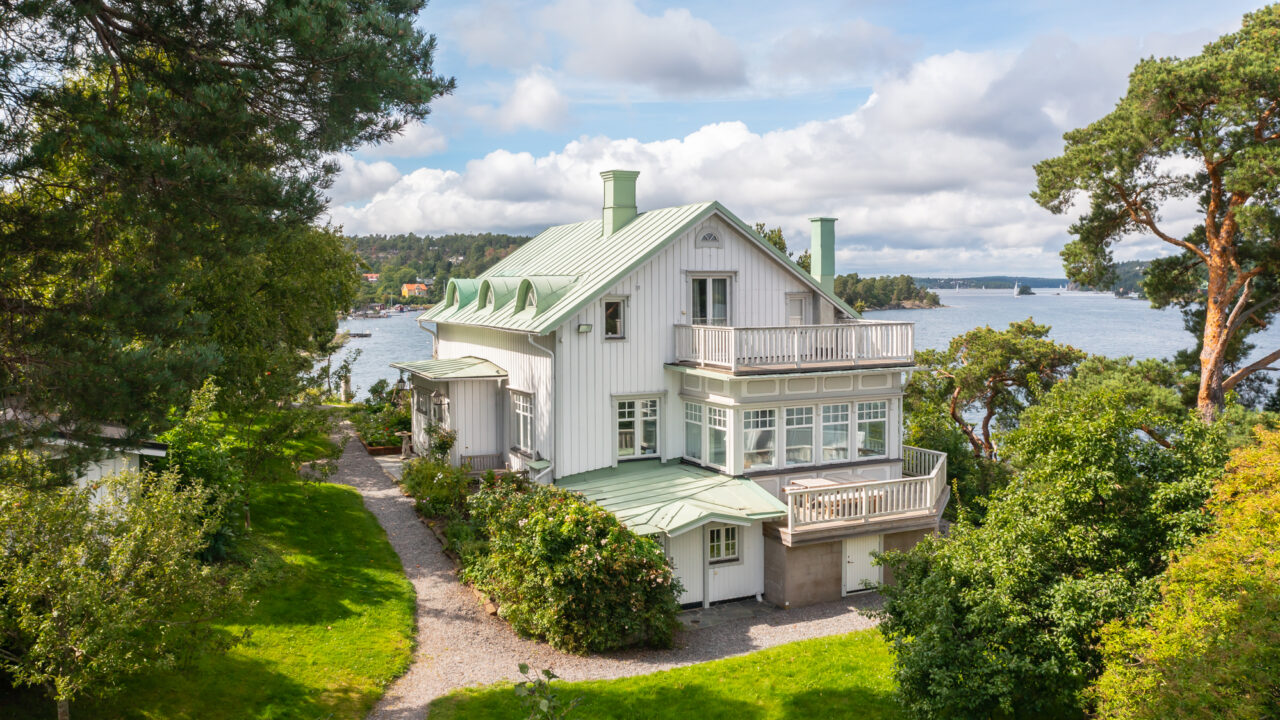 7 bedrooms | 3 bathrooms | 14 guests