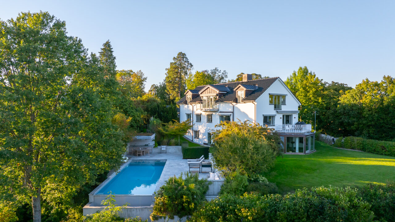 4 Bedrooms | 3,5 Bathrooms | 6 Guests